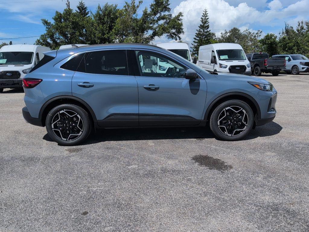 new 2025 Ford Escape car, priced at $35,917