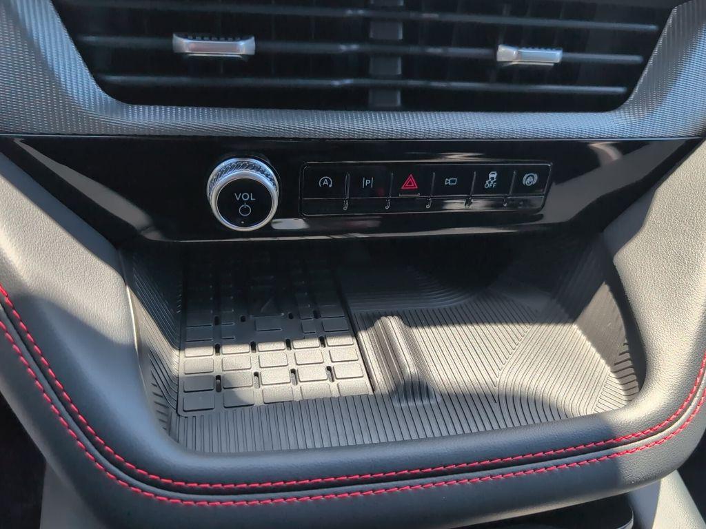new 2025 Ford Explorer car, priced at $51,904