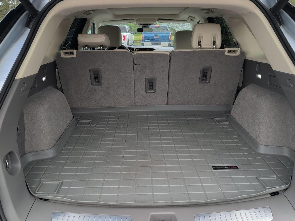 used 2017 Cadillac XT5 car, priced at $15,782