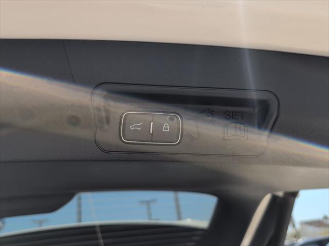 new 2025 Ford Explorer car, priced at $45,417