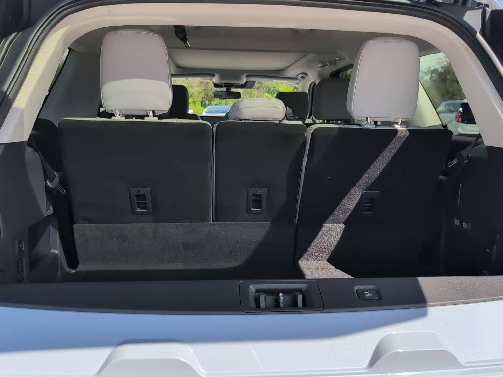 new 2025 Ford Expedition car, priced at $67,629