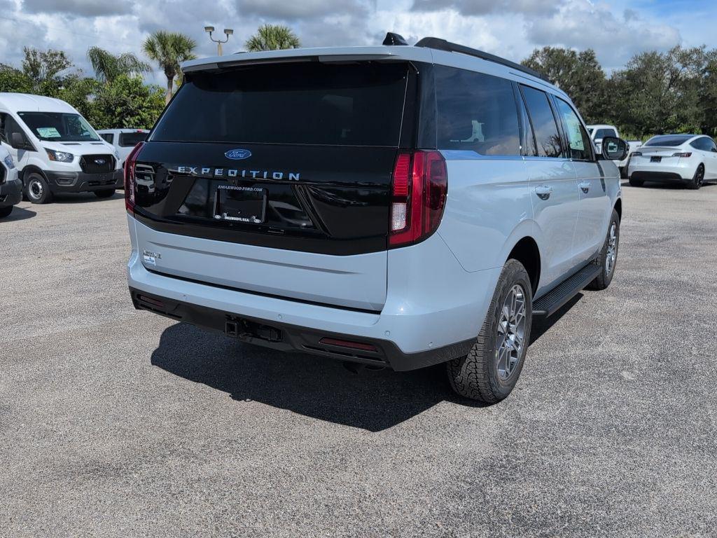 new 2025 Ford Expedition car, priced at $67,629