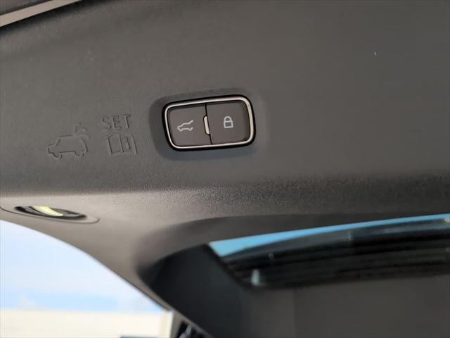 new 2025 Ford Expedition car, priced at $76,466