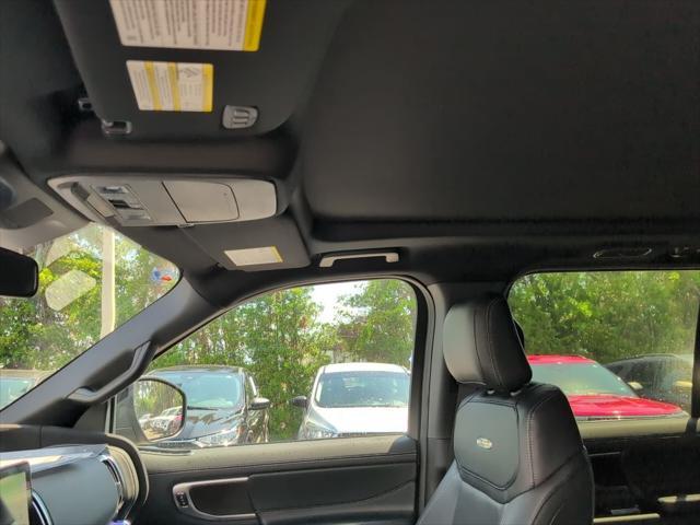 new 2025 Ford Expedition car, priced at $76,466