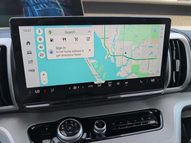 new 2025 Ford Expedition car, priced at $67,393