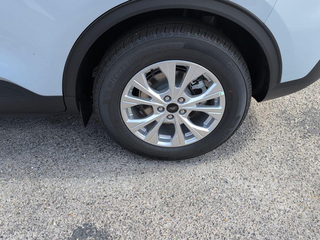 new 2025 Ford Escape car, priced at $23,047
