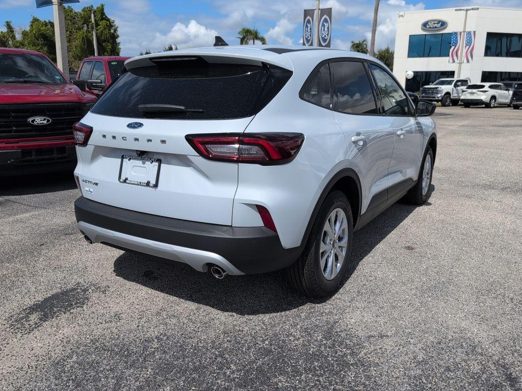 new 2025 Ford Escape car, priced at $23,047