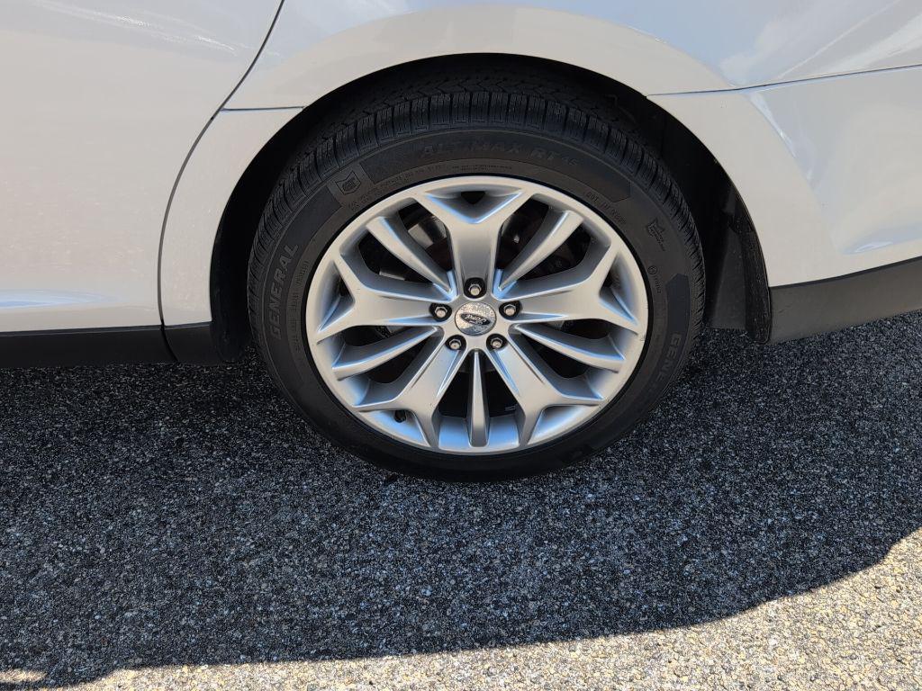 used 2018 Ford Taurus car, priced at $13,899