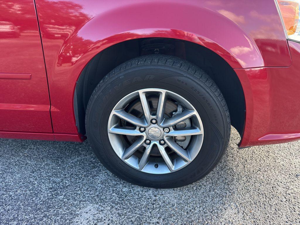 used 2015 Dodge Grand Caravan car, priced at $9,217