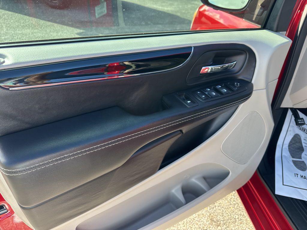 used 2015 Dodge Grand Caravan car, priced at $9,217