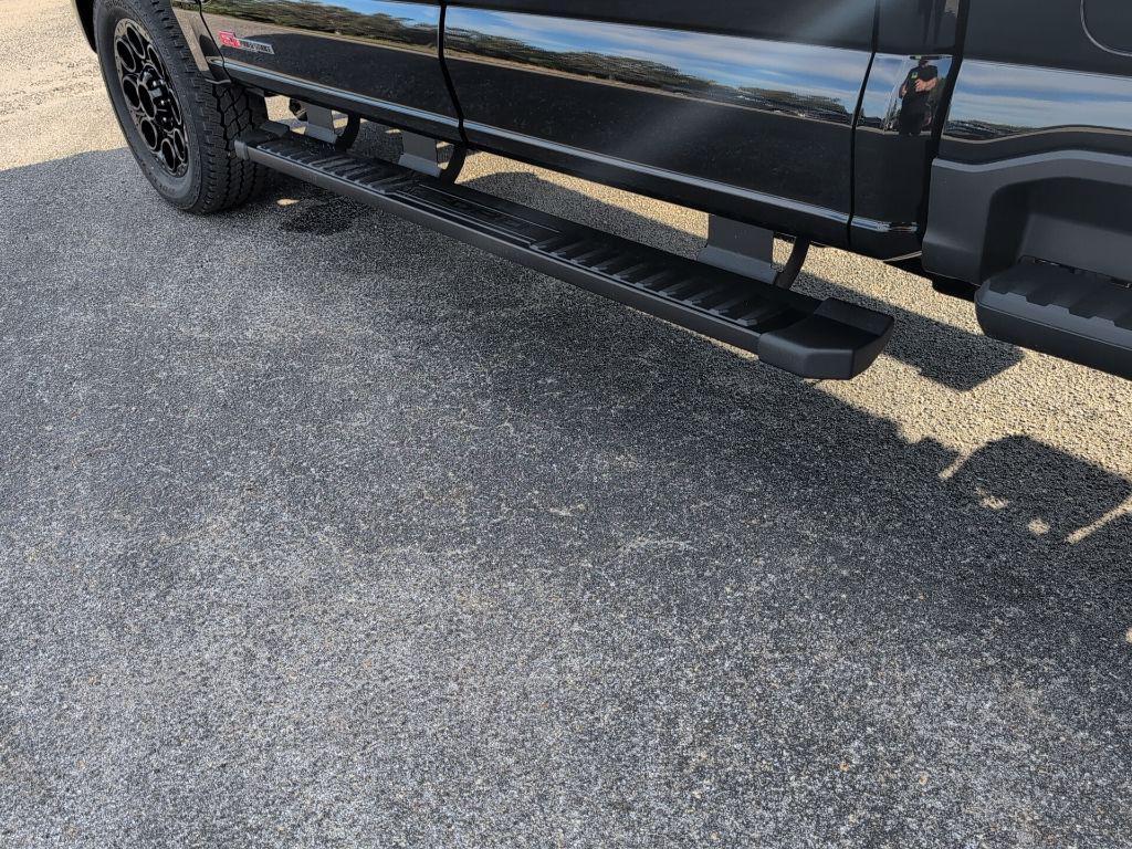new 2025 Ford F-250 car, priced at $80,973