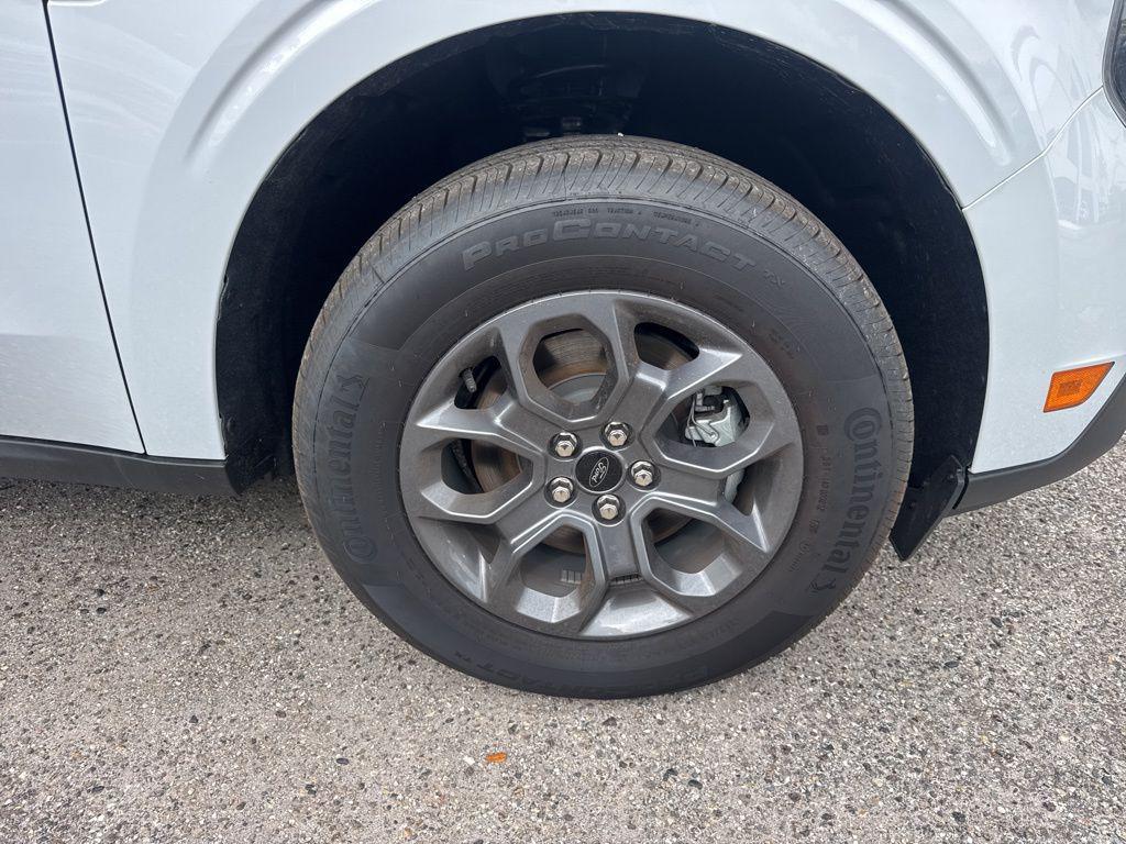 new 2025 Ford Maverick car, priced at $27,812