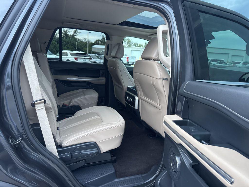 used 2023 Ford Expedition car, priced at $43,031