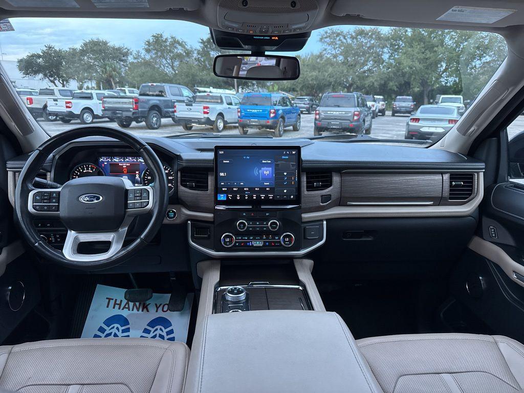 used 2023 Ford Expedition car, priced at $43,031