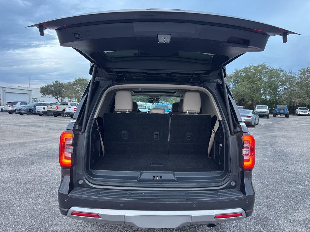 used 2023 Ford Expedition car, priced at $43,031