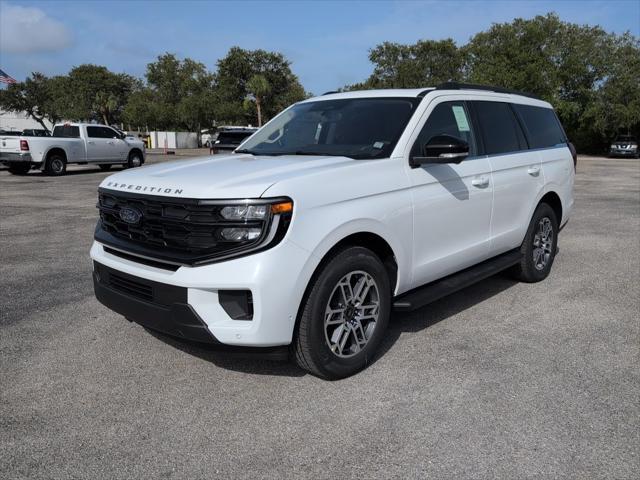 new 2025 Ford Expedition car, priced at $65,555
