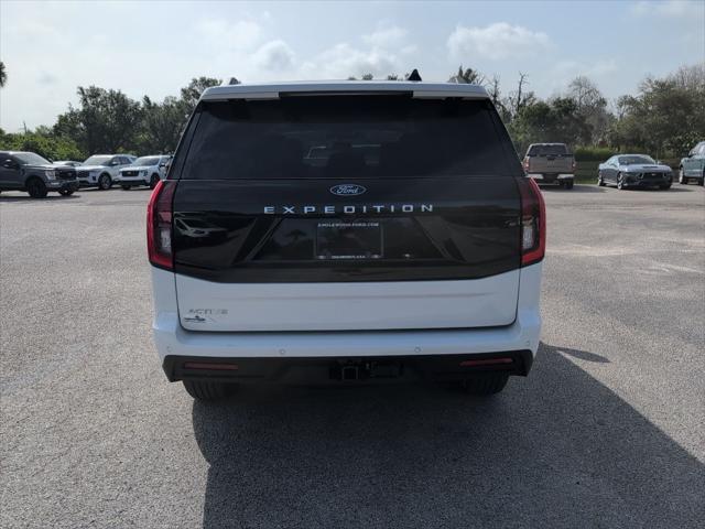 new 2025 Ford Expedition car, priced at $65,555