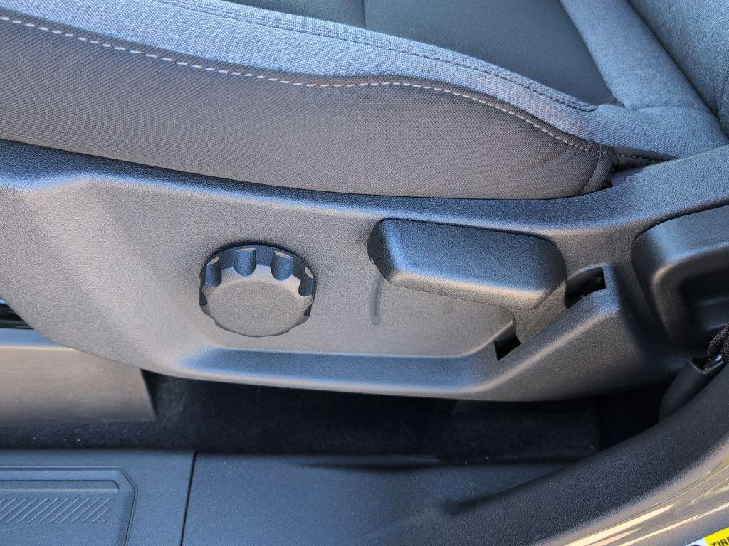 new 2025 Ford Bronco car, priced at $40,631