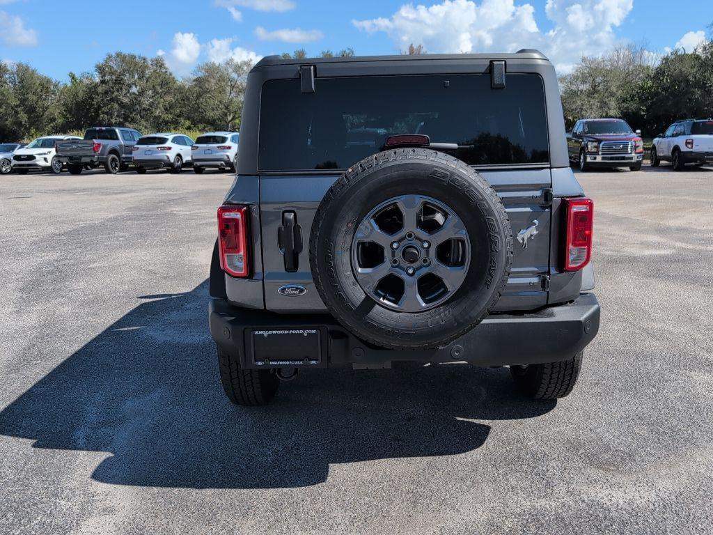 new 2025 Ford Bronco car, priced at $40,631
