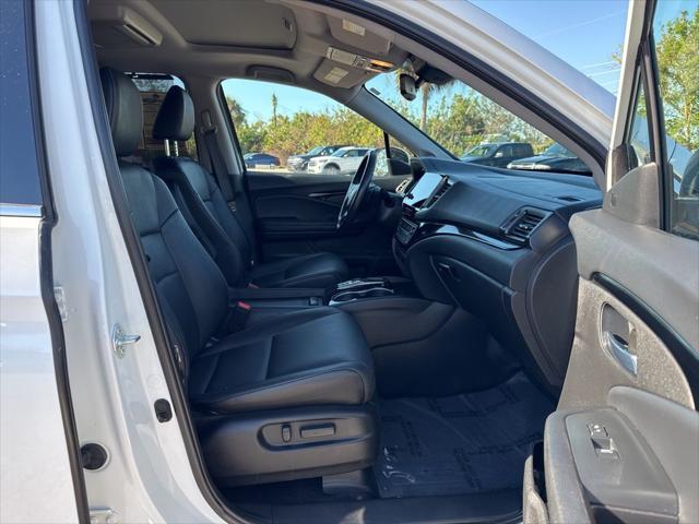 used 2022 Honda Pilot car, priced at $29,381