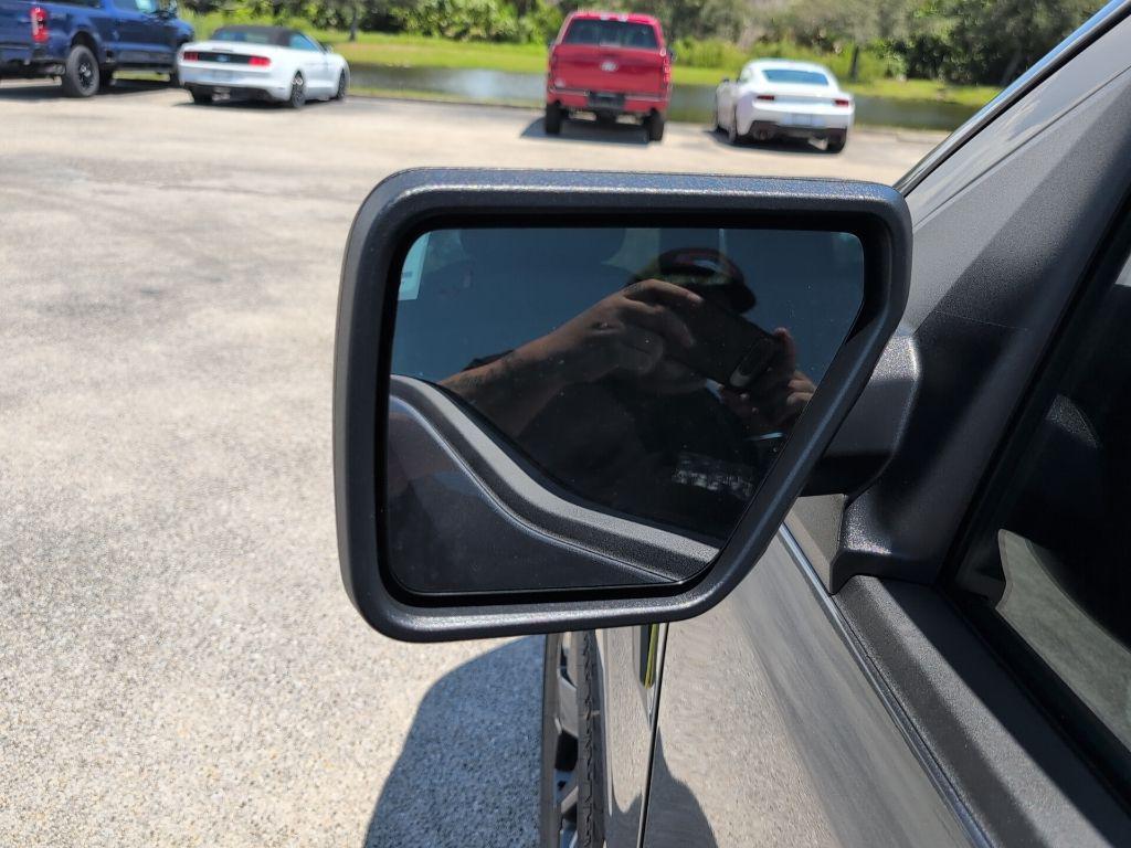 new 2025 Ford F-150 car, priced at $40,822