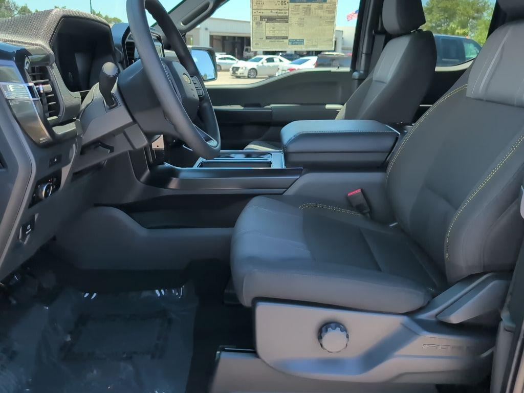 new 2025 Ford F-150 car, priced at $40,822