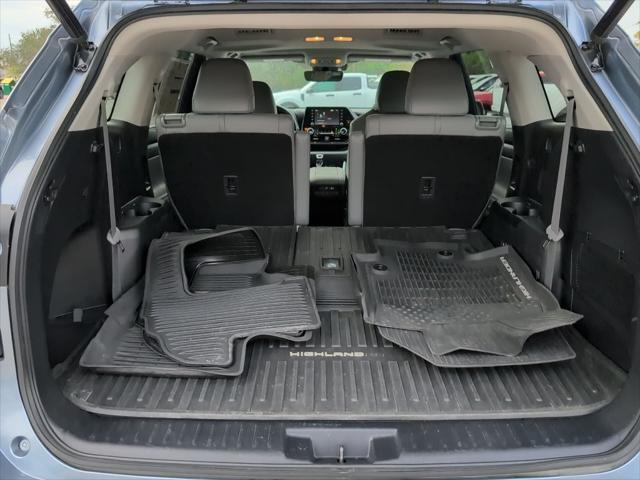 used 2020 Toyota Highlander car, priced at $30,581