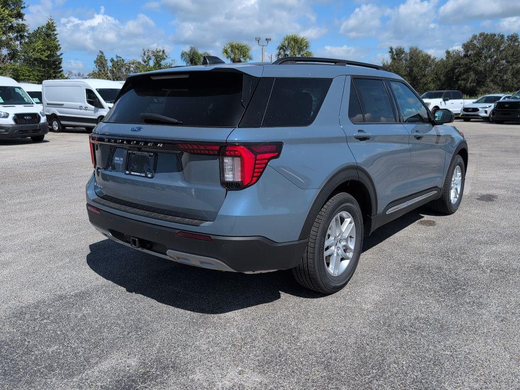 new 2025 Ford Explorer car, priced at $39,283