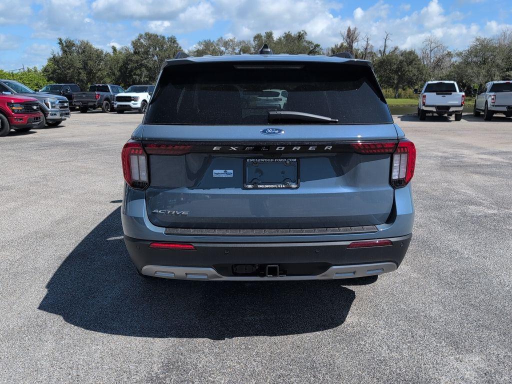 new 2025 Ford Explorer car, priced at $39,283