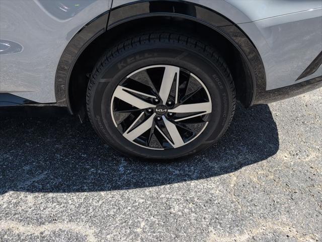 used 2022 Kia Sorento car, priced at $27,957