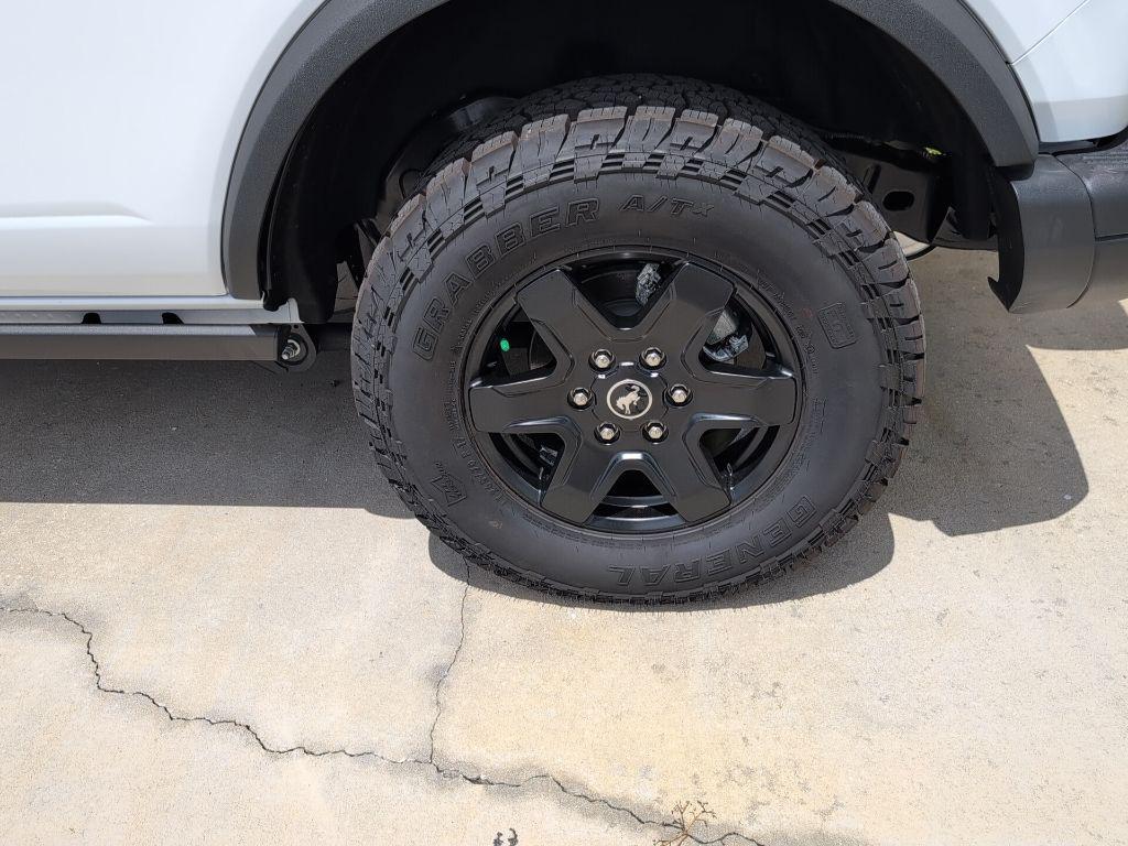 new 2025 Ford Bronco car, priced at $44,340