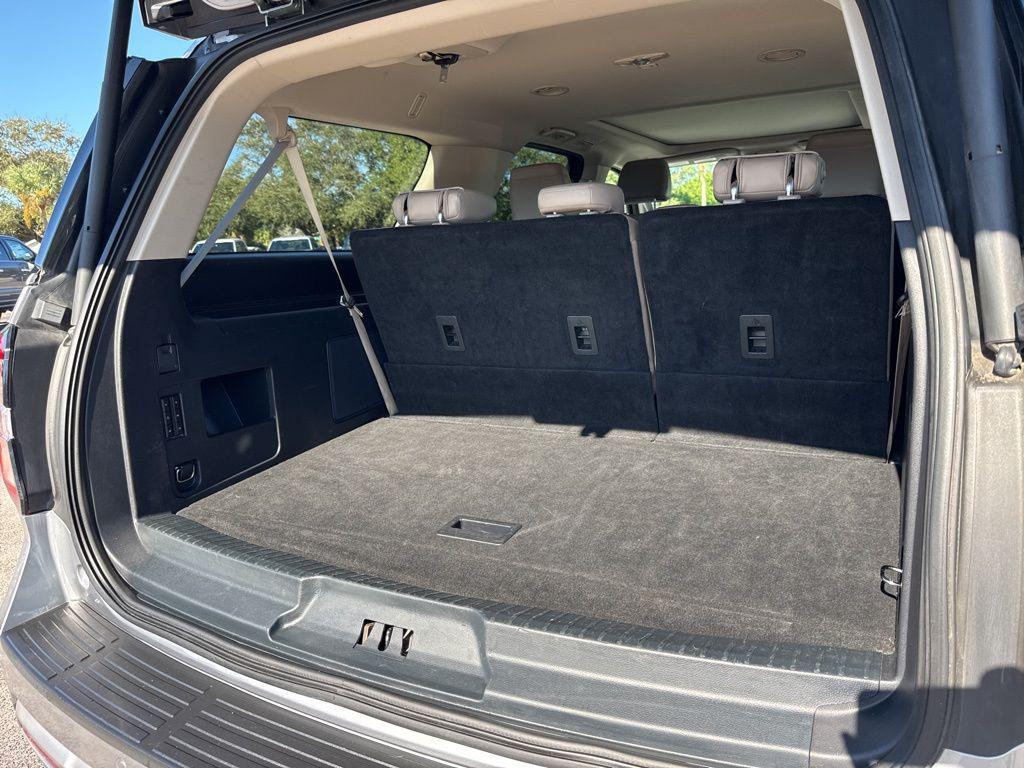 used 2023 Ford Expedition car, priced at $41,924