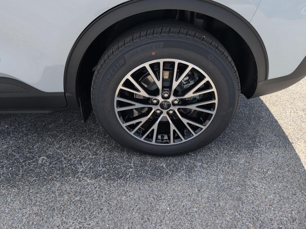 new 2026 Ford Escape PHEV car, priced at $36,017
