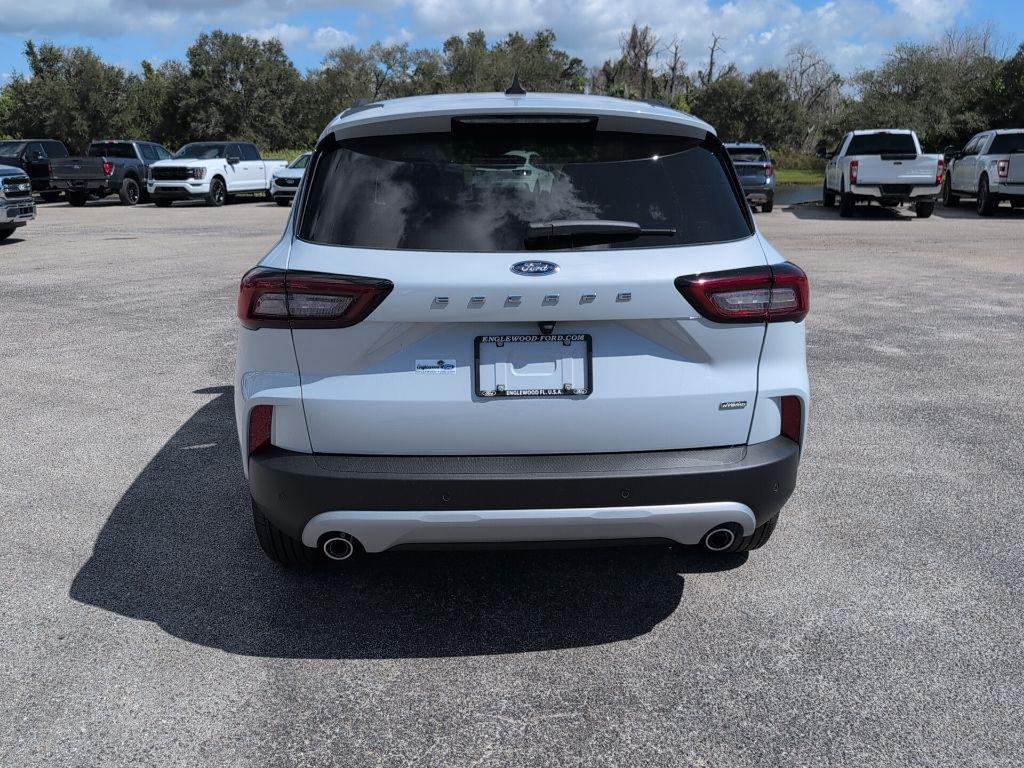 new 2026 Ford Escape PHEV car, priced at $36,017