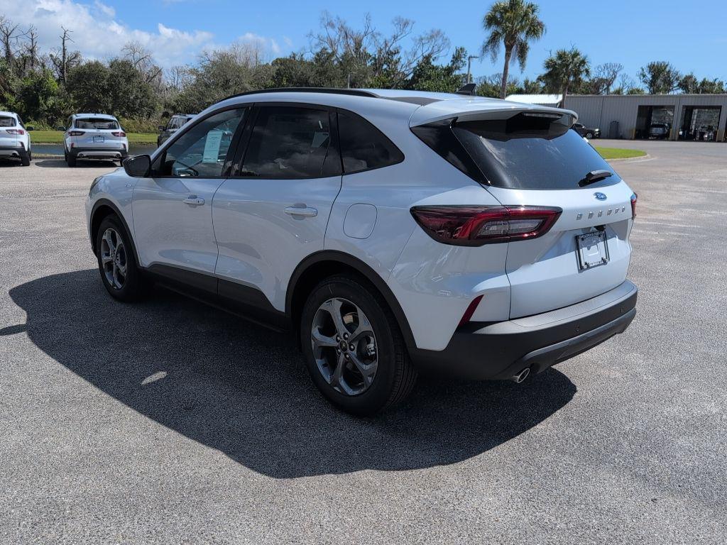 new 2026 Ford Escape car, priced at $29,631