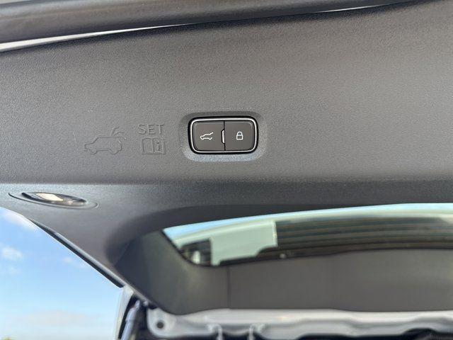 new 2025 Ford Expedition car, priced at $79,729