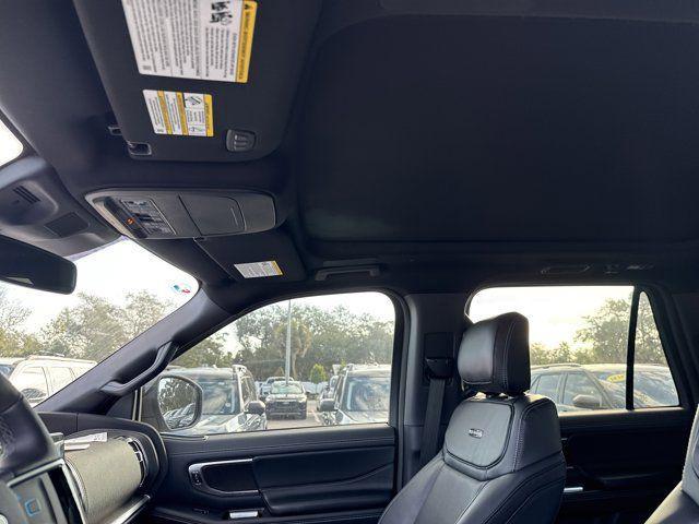 new 2025 Ford Expedition car, priced at $79,729