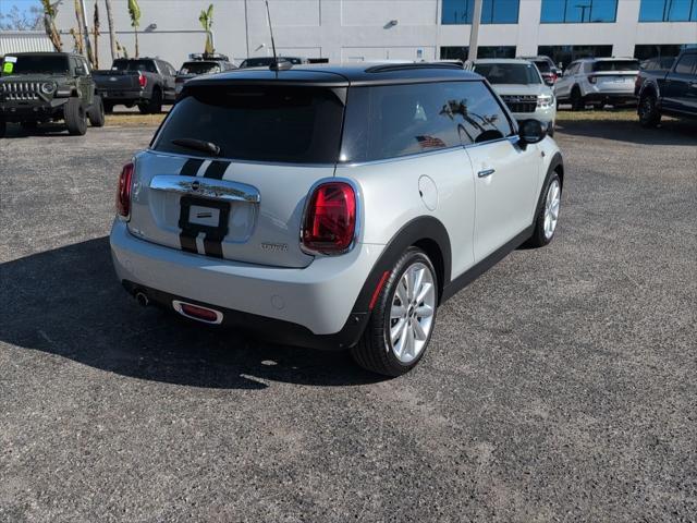 used 2021 MINI Hardtop car, priced at $18,867