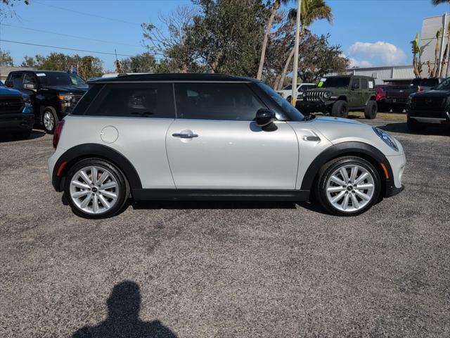 used 2021 MINI Hardtop car, priced at $18,867