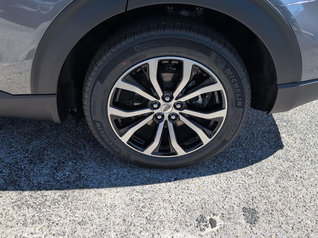 new 2025 Ford Explorer car, priced at $41,181