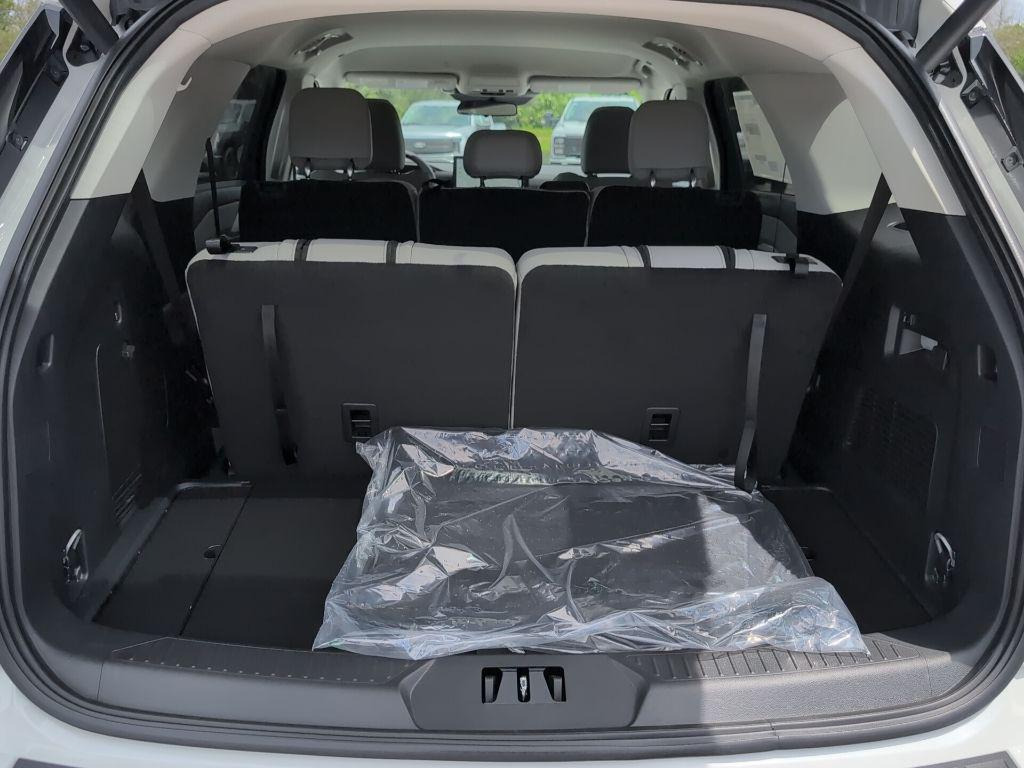 new 2025 Ford Explorer car, priced at $39,438
