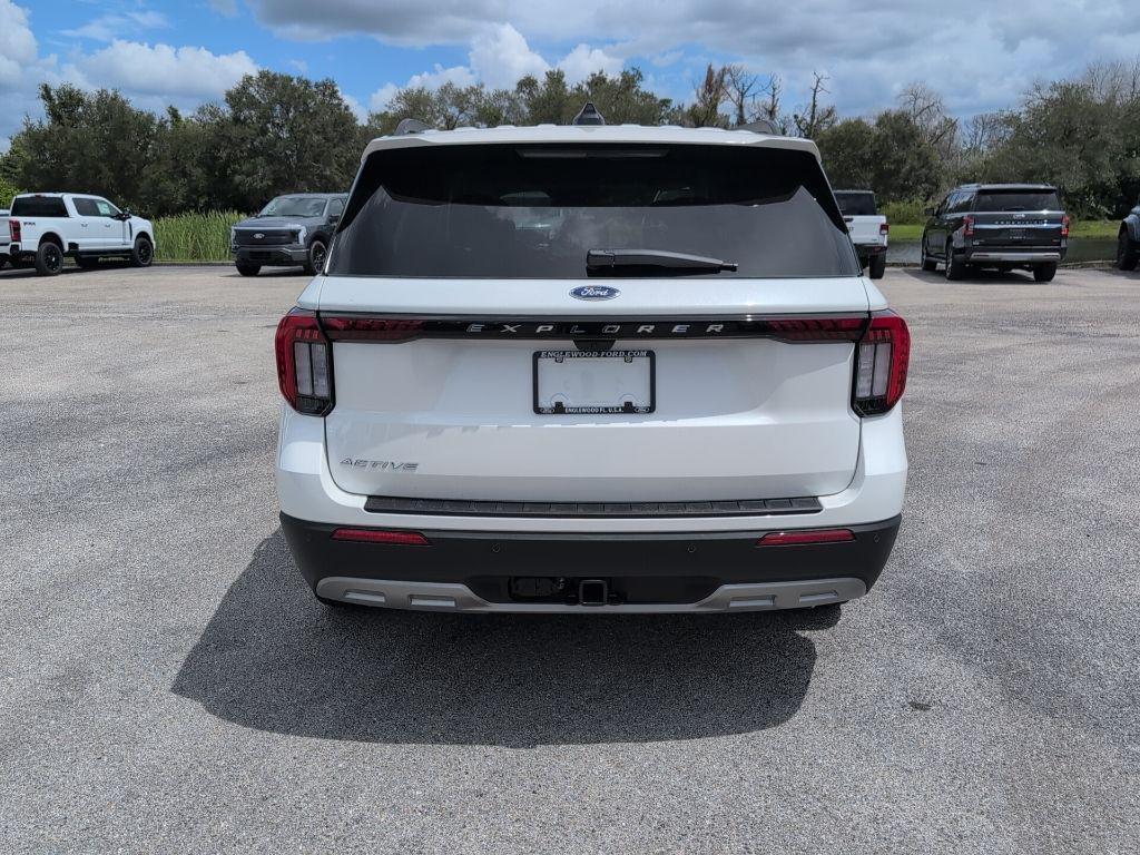 new 2025 Ford Explorer car, priced at $39,438