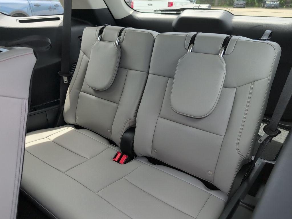 new 2025 Ford Explorer car, priced at $39,438