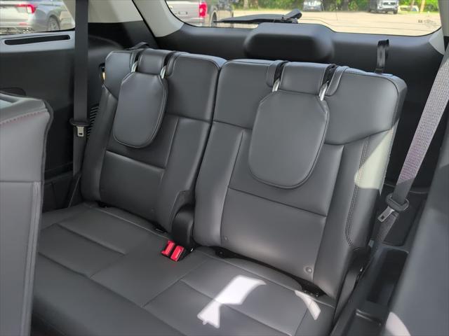 new 2025 Ford Explorer car, priced at $38,862