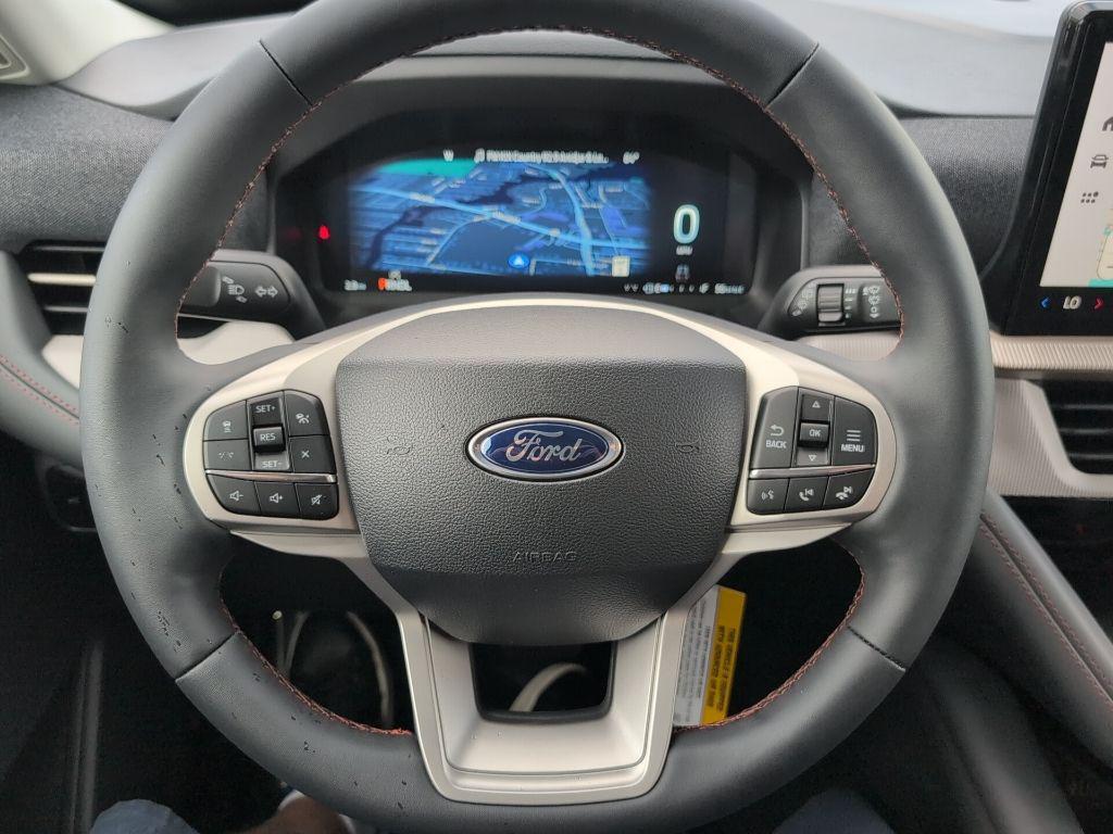 new 2025 Ford Explorer car, priced at $40,669