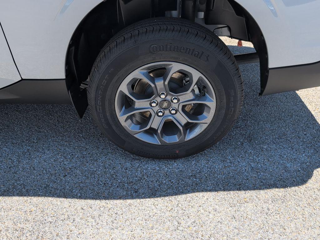new 2025 Ford Maverick car, priced at $28,753