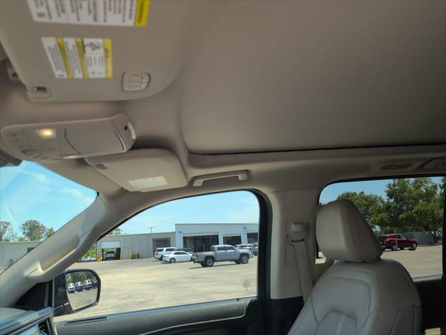 used 2023 Ford Expedition car, priced at $45,180
