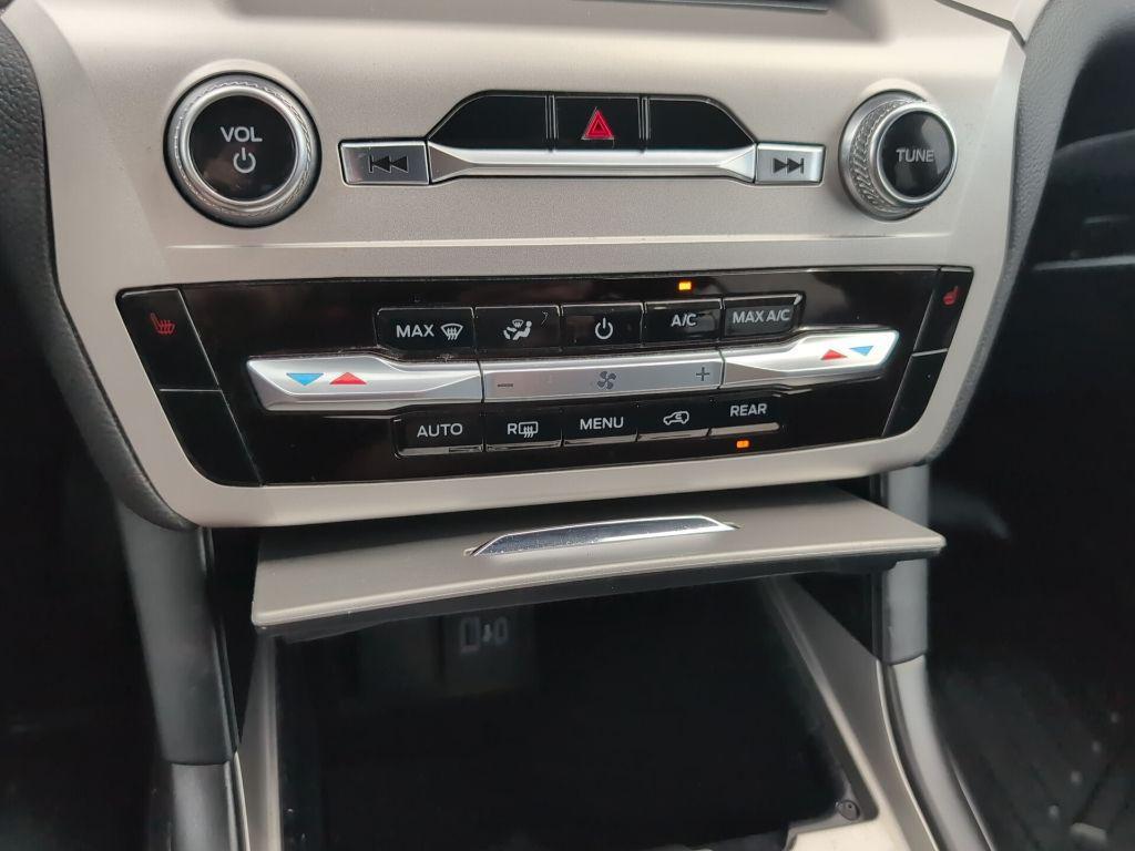 used 2022 Ford Explorer car, priced at $21,849