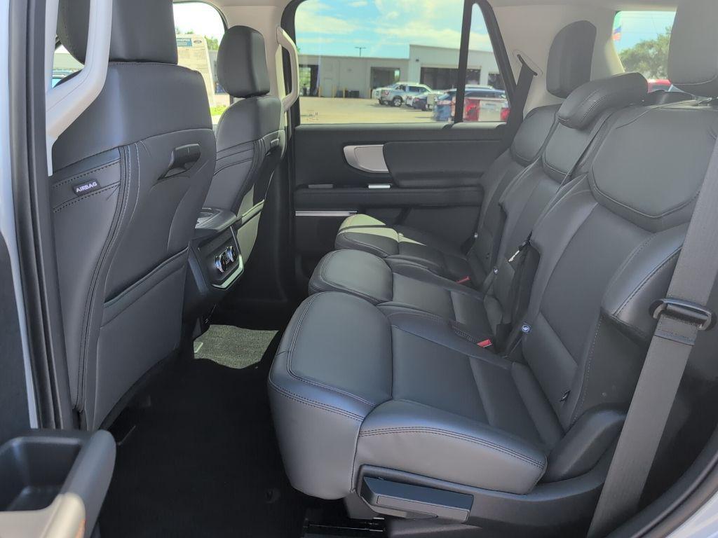 new 2025 Ford Expedition car, priced at $66,539