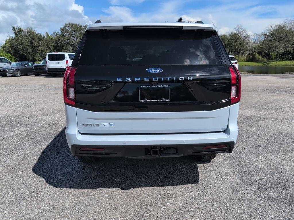 new 2025 Ford Expedition car, priced at $66,539